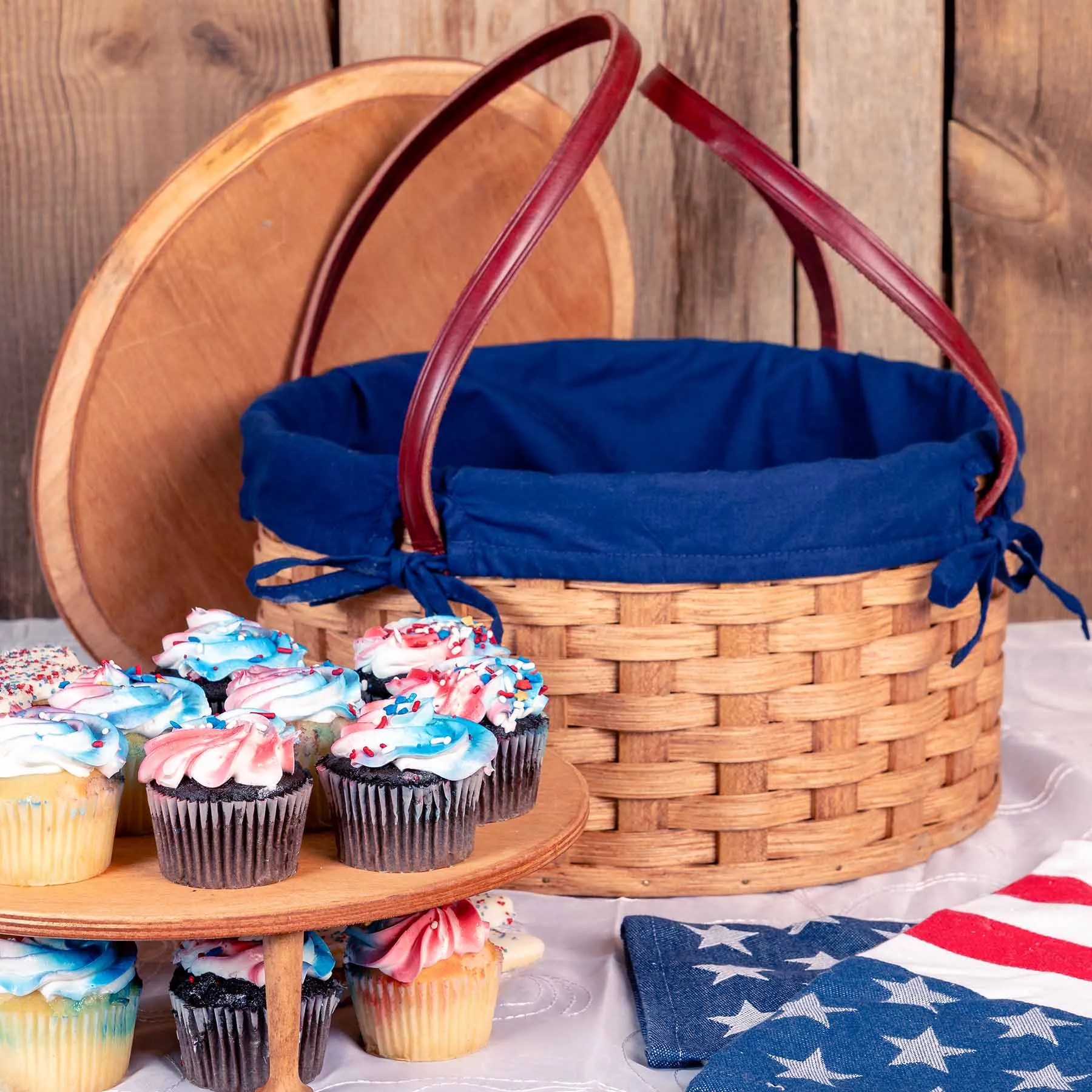 Dual Pie Carrier | Amish Woven Wooden 2-Pie Basket w/Tray