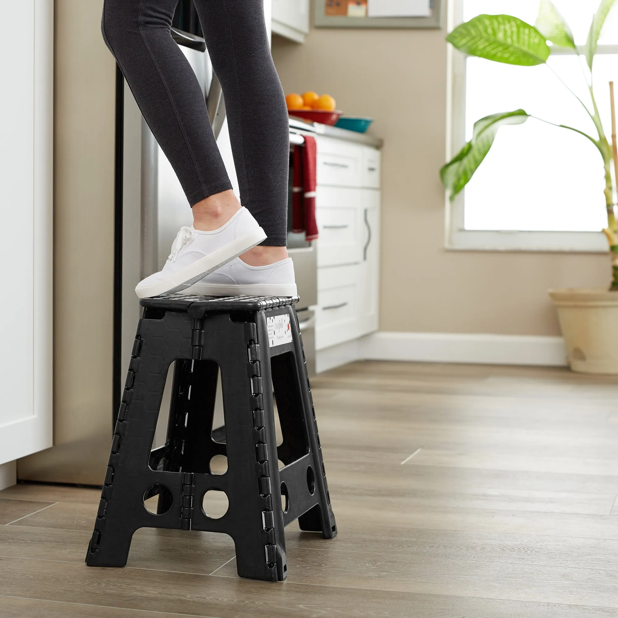 Folding Step Stools with Handle (Set of 2)